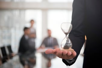Errores comunes al llevar el control de horas (y cómo evitarlos)