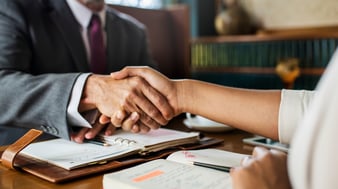 Gestión de contratos: etapas, riesgos y errores más comunes