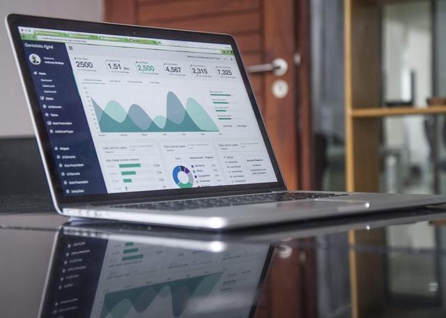 CRM legal HubSpot Salesforce