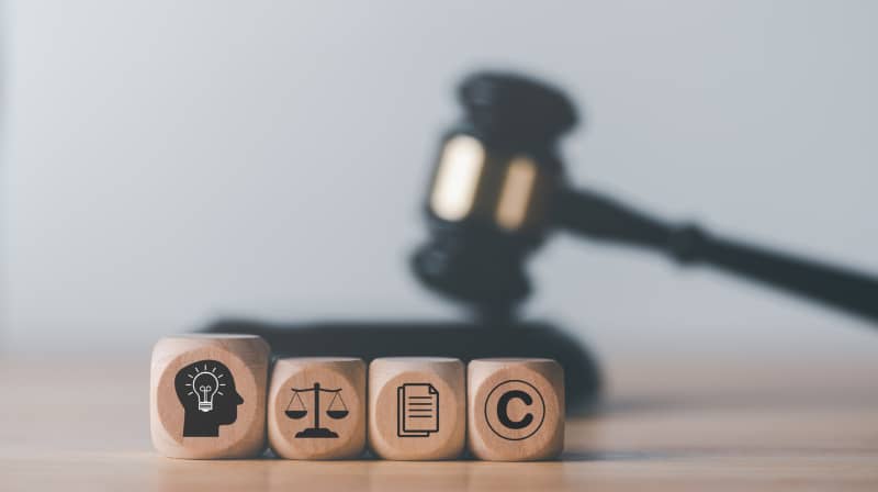 características del derecho cuales son<br />