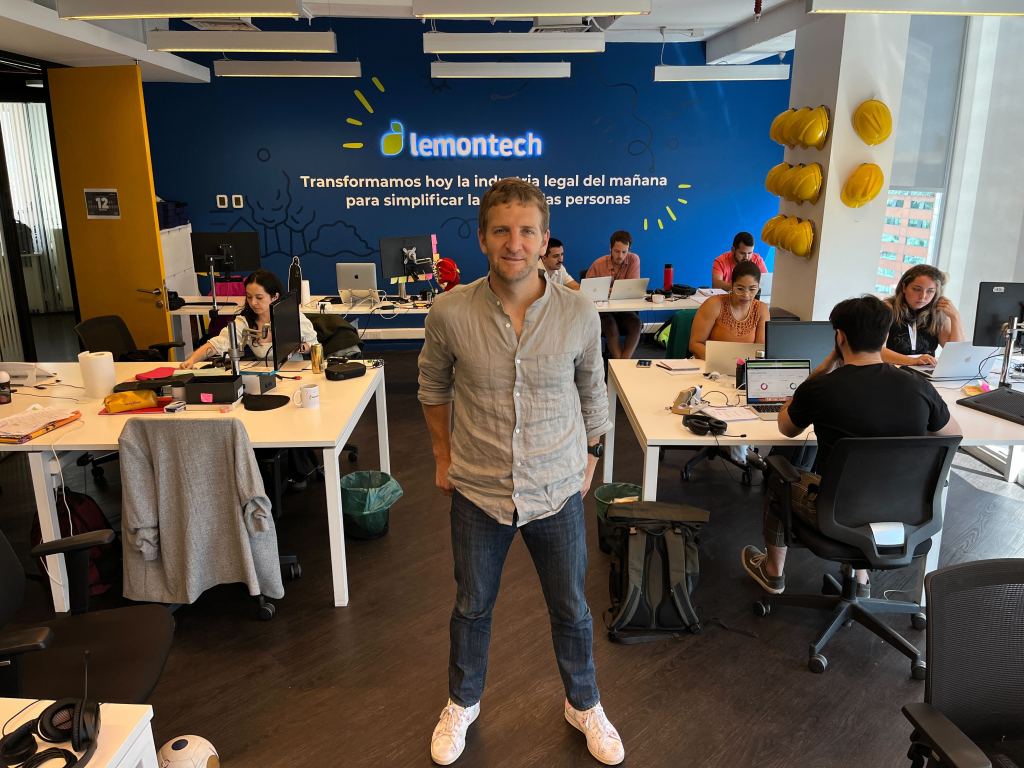 customer experience ceo lemontech